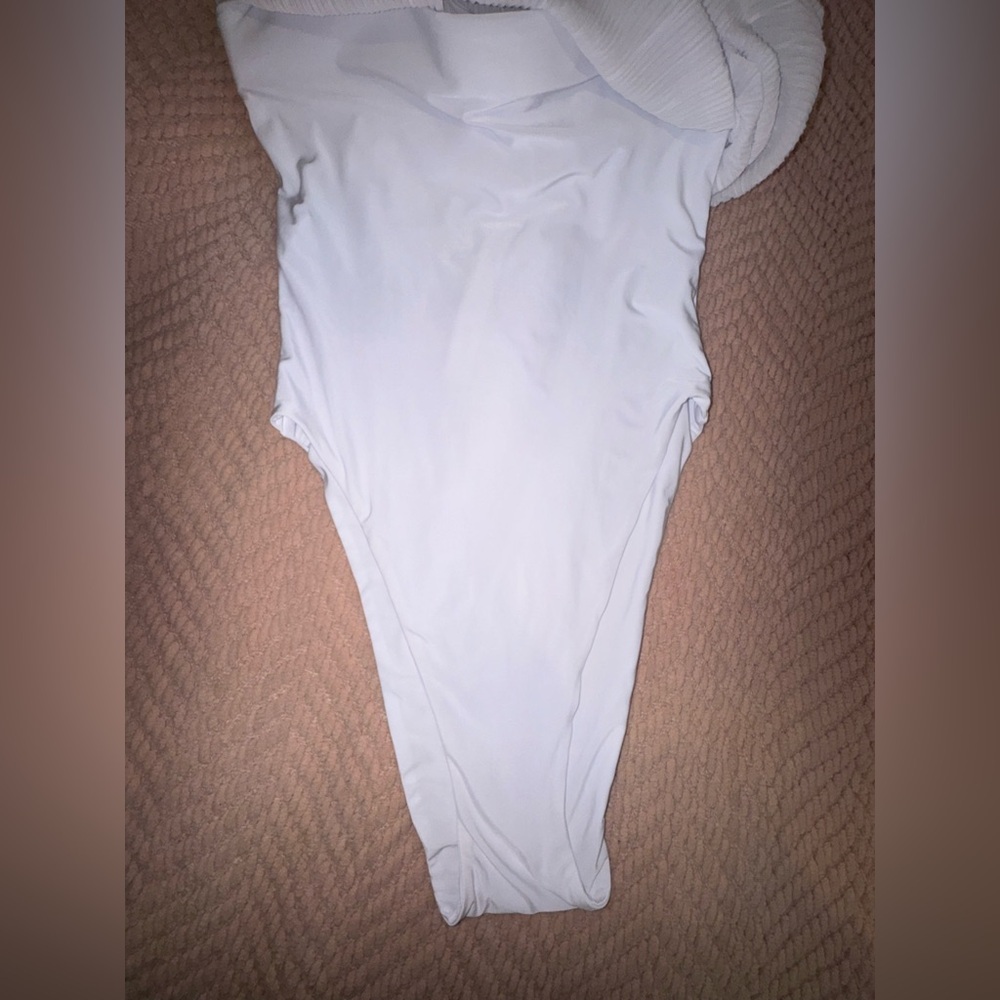 Natalie Rolt Strapless White Maxi Sheer Dress Gown Built-In Bodysuit Nwt Size 2 — image 8 of 8
